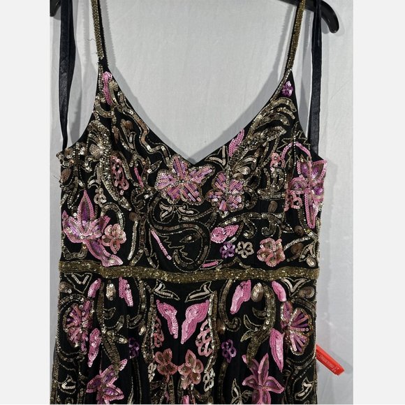 NWT $698 Mac Duggal [ 14‎ ] V-Neck Floral Embellished Gown in Black Pink - Picture 9 of 15